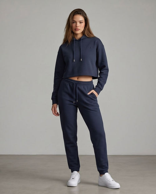 MV Essential Hoodie – Dunkelblauer Jogger